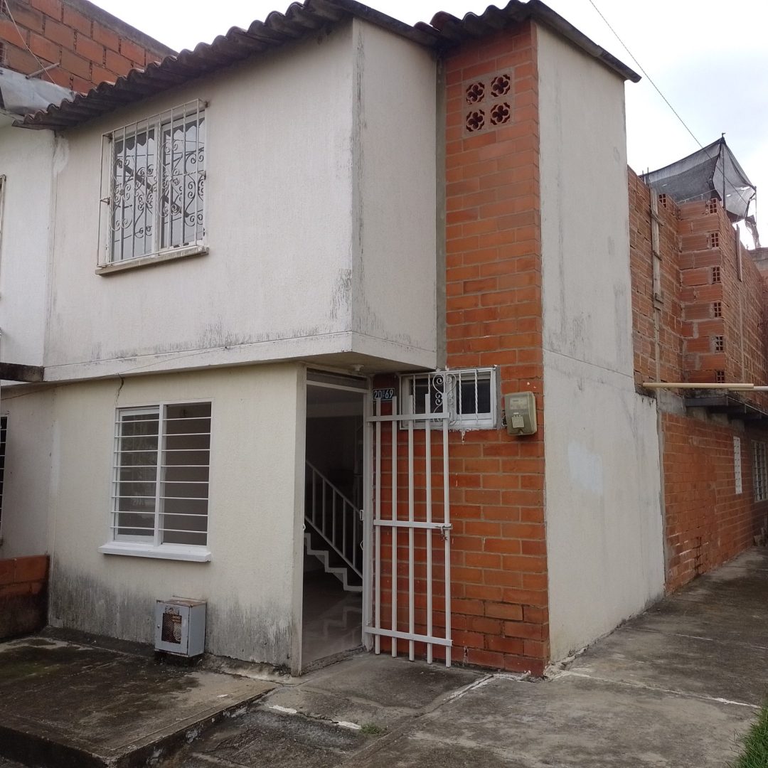 venta de casa terranova esquinera buen precio